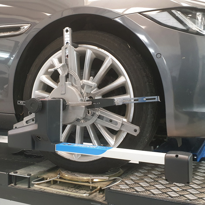 One-Piece-Heads-web Premium Wheel Alignment: LOGIK 6-2