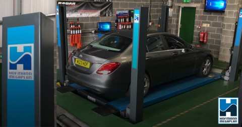 b2ap3_thumbnail_Vehicle-Lifts-buying-tips-blog-header Garage Equipment - ISN Garage Assist Blog - Page 6